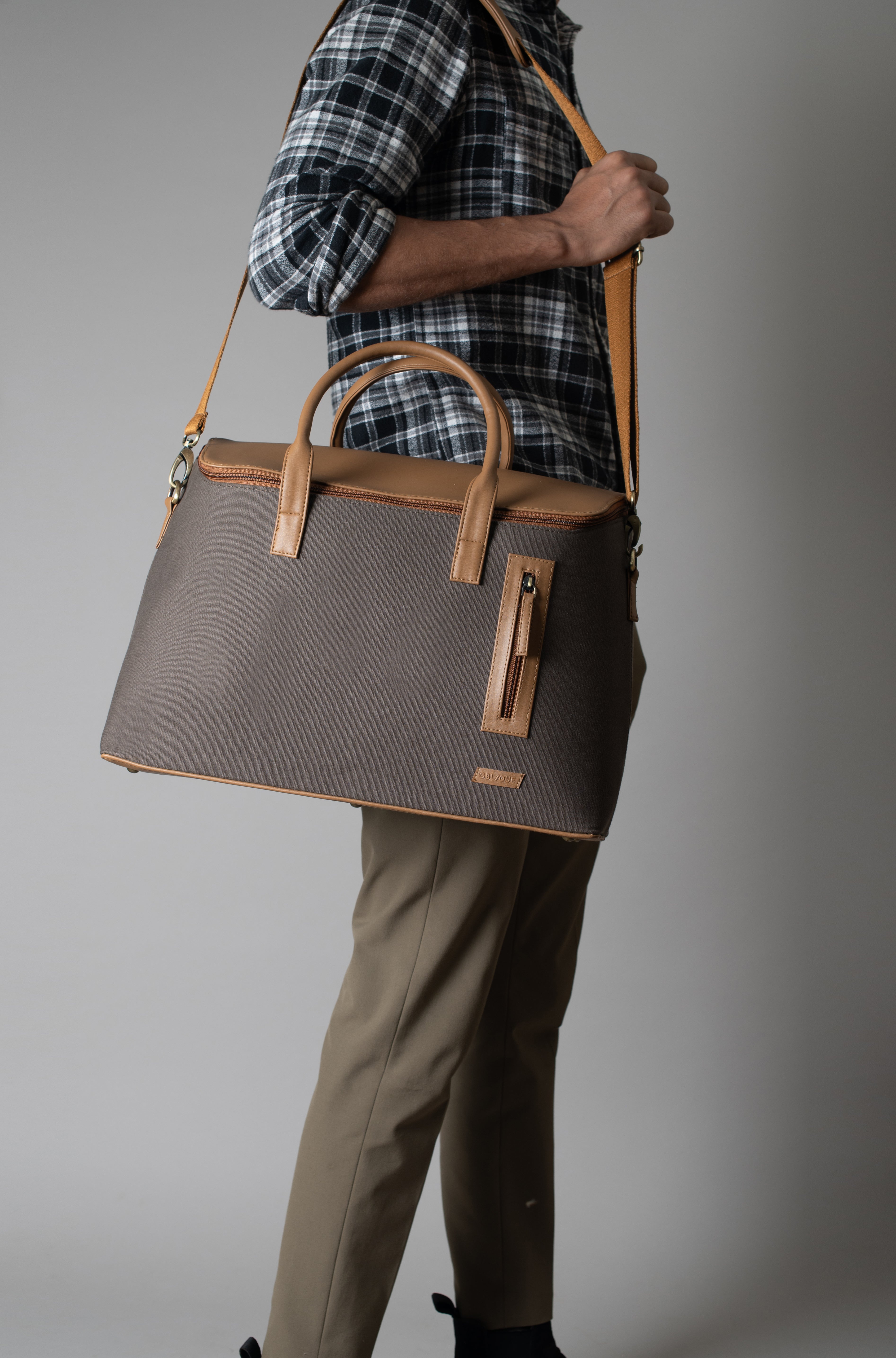 Flash - Duffle Bag with Laptop Compartment - Charcoal and Khaki